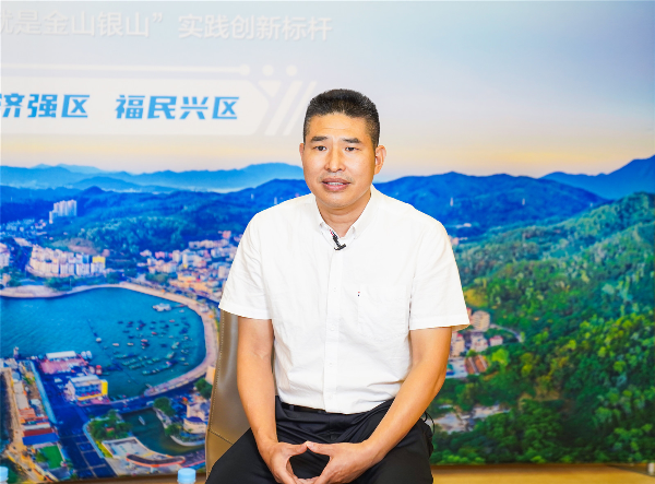 大鹏新区政法办公室副主任王洪超.jpg