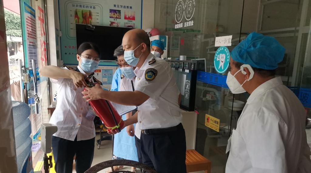 大鹏新区卫生监督所开展医疗机构消防安全隐患大排查行动.jpg