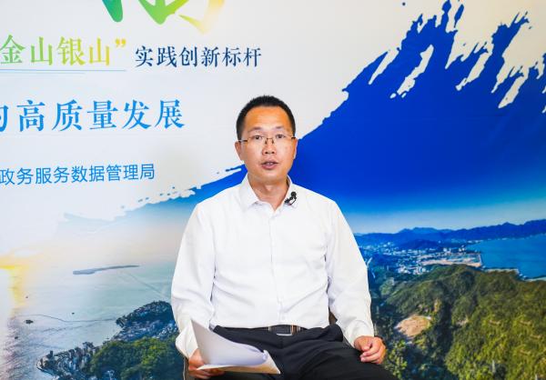 大鹏新区教育和卫生健康局副局长  郑会财.jpg